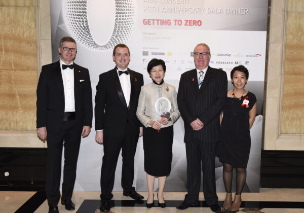 Chief Secretary and Hong Kong stars attend AIDS Concern 25th Anniversary Gala Dinner