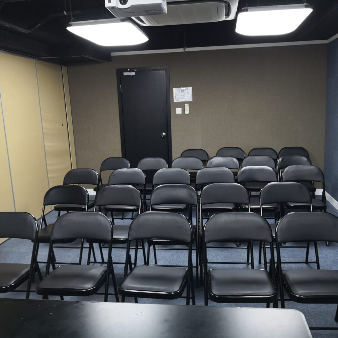 Room 9 (1)